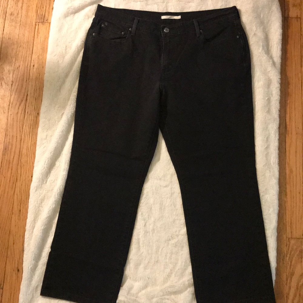 Levi’s 505 straight Jean.  ALL BLACK EVERYTHING